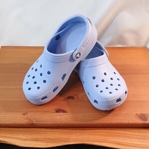 CROCS Blue Calcite Adult Classic Clogs